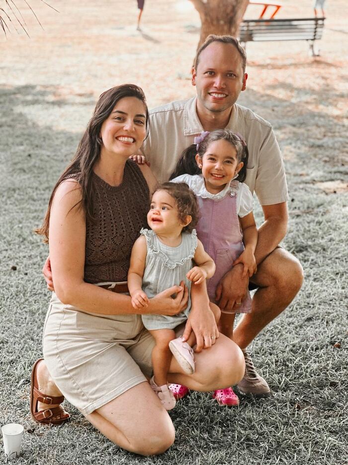 Mari e a família